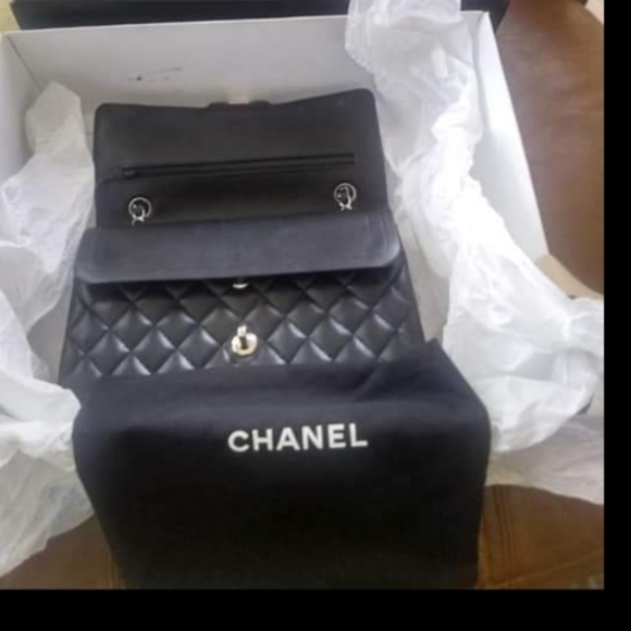Chanel Classic handbag - Picture 2 of 5